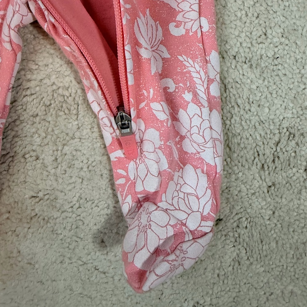 Levi's Pink and White Floral Kids Footie - Picture 6 of 12